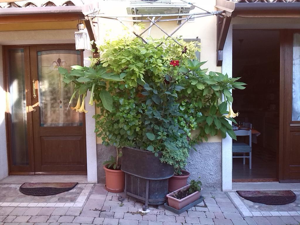La Carbonara 6 Acomodação com café da manhã Bardolino Exterior foto